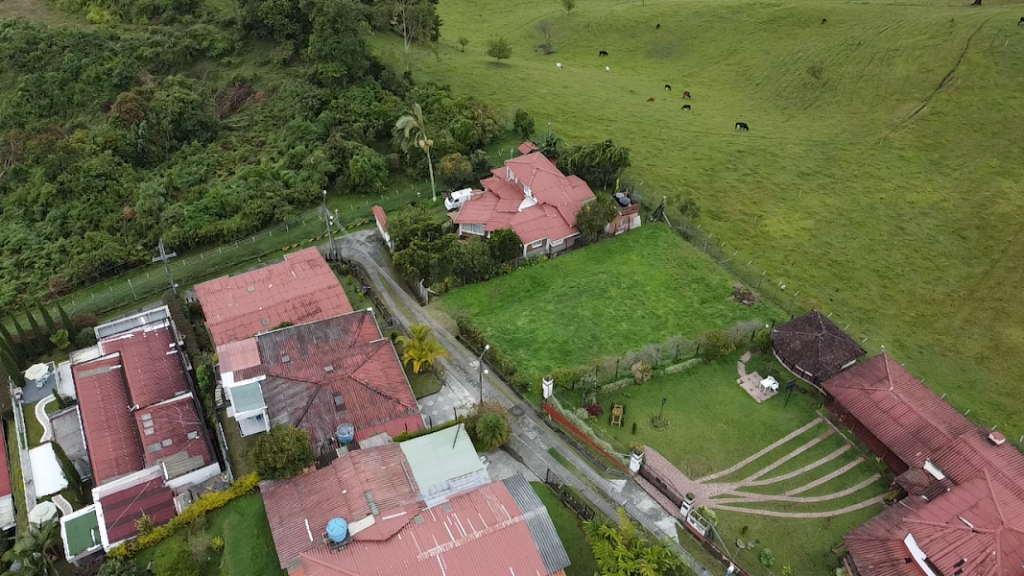 Lote en CIRCASIA, AUTOPISTA DEL CAFE (Ref: 12196)