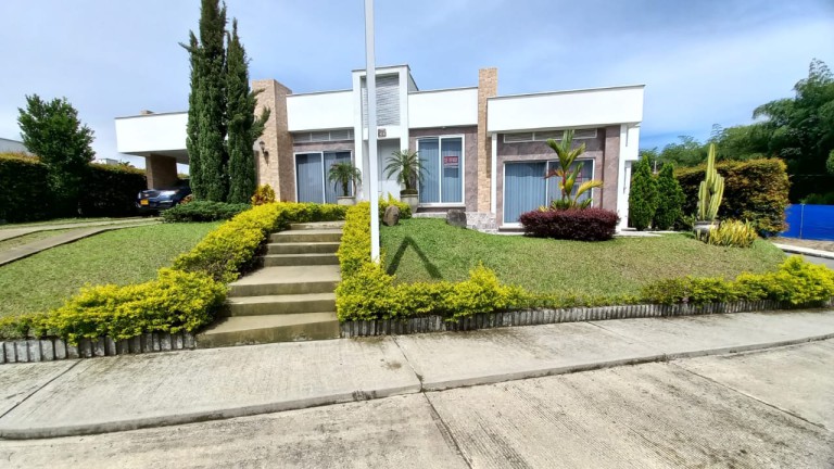 Casa campestre en ARMENIA, EL CAIMO (Ref: 12332)