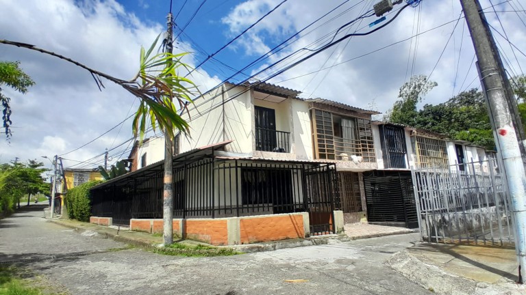 Casa en ARMENIA, LA PATRIA (Ref: 12821)