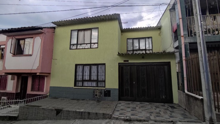 CASA PARA VENTA EN ARMENIA