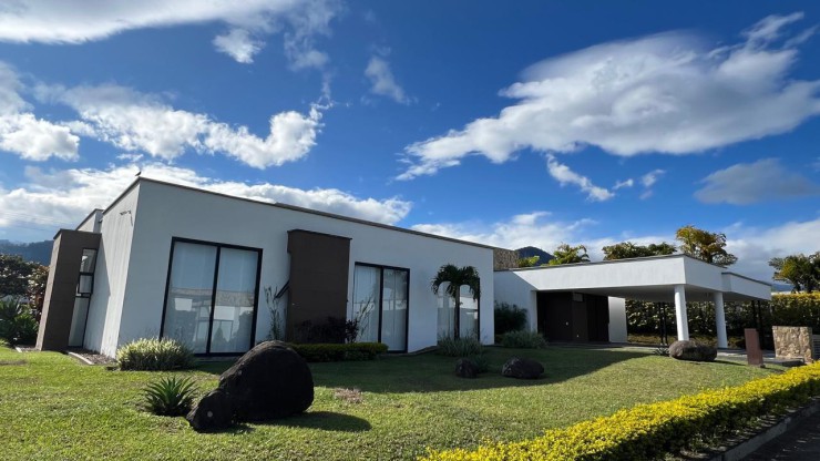 CASA CAMPESTRE PARA VENTA EN ARMENIA