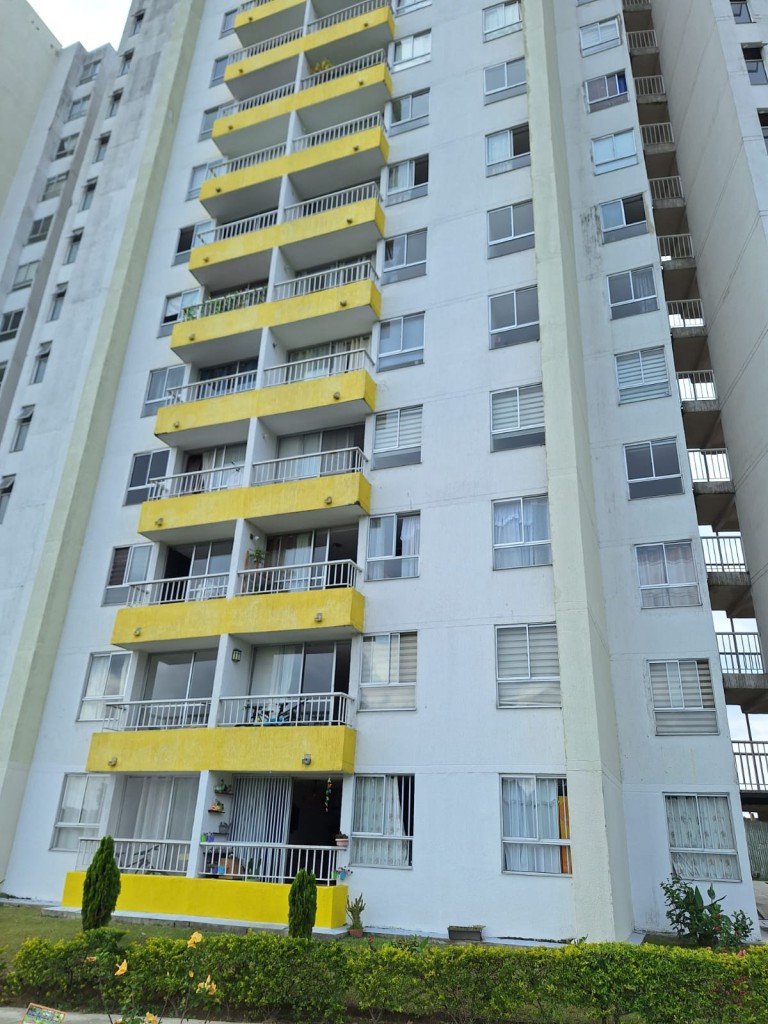 Apartamento en ARMENIA, BARRIO LA PAVONA (Ref: 12705)