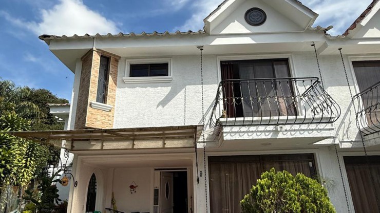 CASA PARA VENTA EN ARMENIA