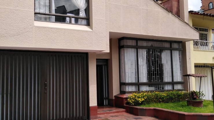 CASA PARA VENTA EN ARMENIA