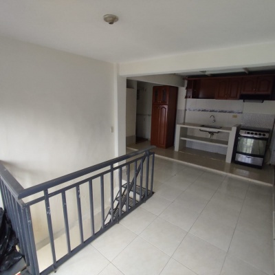 APARTA ESTUDIO EN RENTA