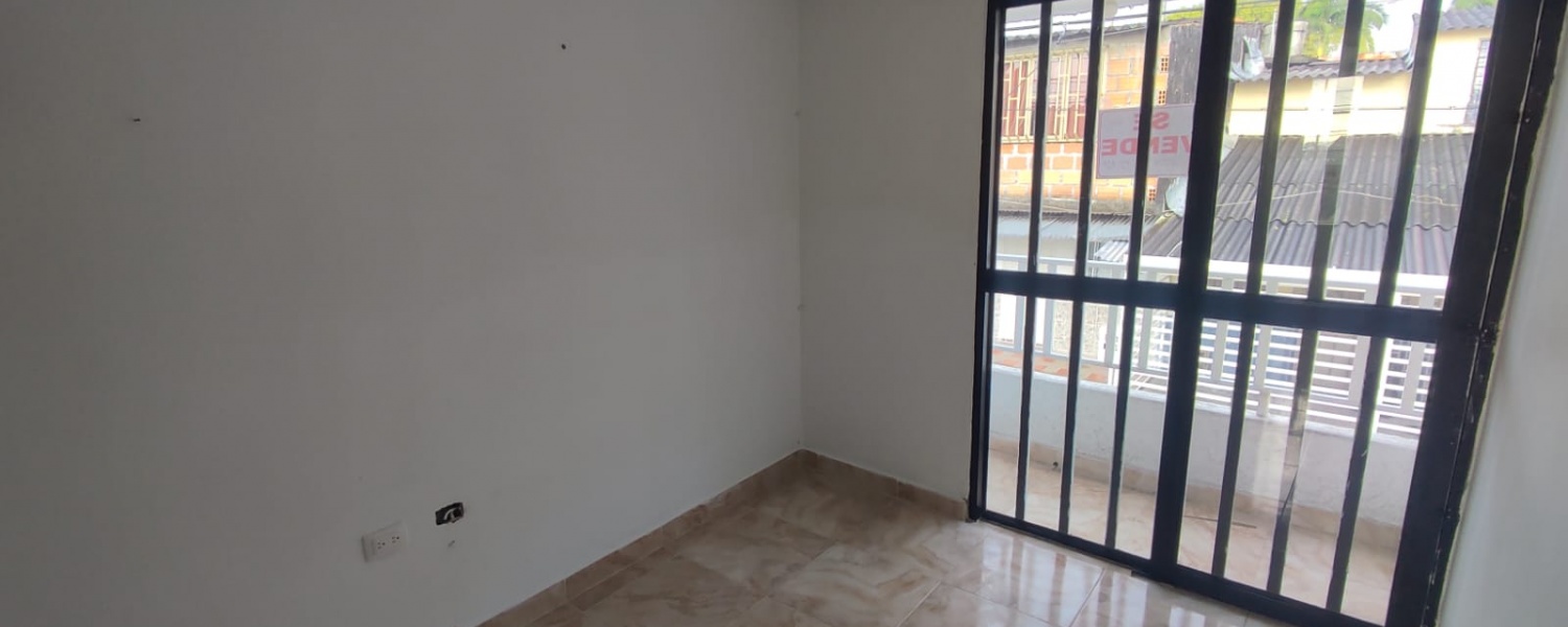 3 Bedrooms Bedrooms, ,2 BathroomsBathrooms,Casa,Venta,2251