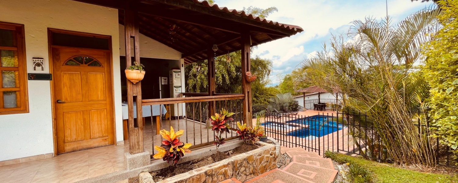 10 Bedrooms Bedrooms, ,9 BathroomsBathrooms,Finca,Venta,2393