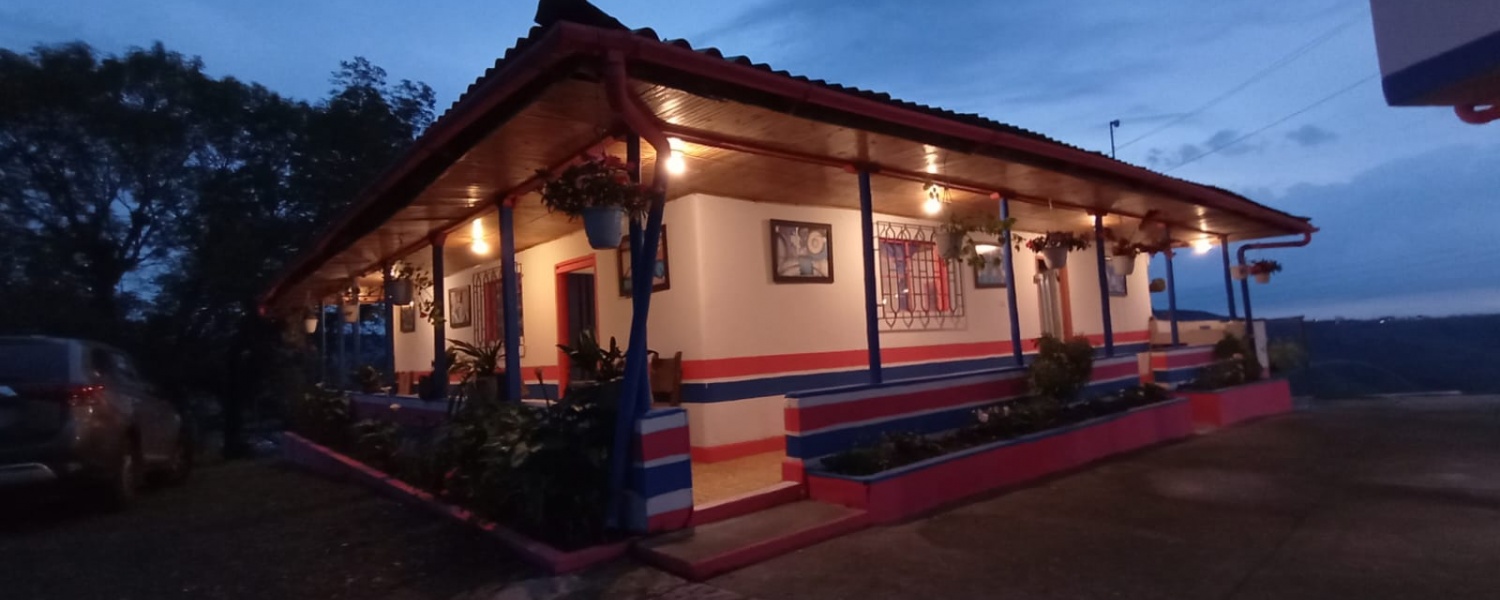 5 Bedrooms Bedrooms, ,2 BathroomsBathrooms,Finca,Venta,2442