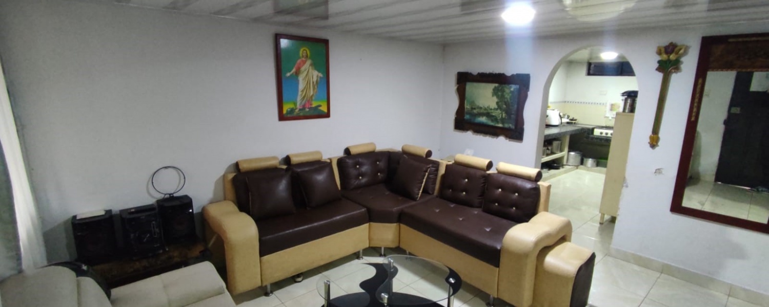 7 Bedrooms Bedrooms, ,3 BathroomsBathrooms,Casa,Venta,2689