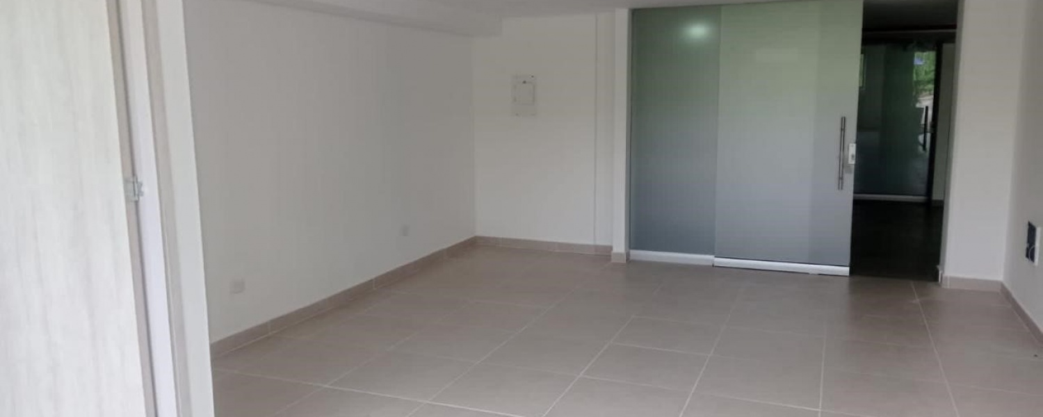 1 Dormitorio Bedrooms, ,1 BañoBathrooms,Local,Venta,2711