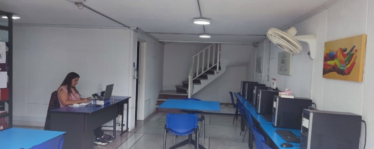 8 Bedrooms Bedrooms, ,5 BathroomsBathrooms,Casa,Renta,2737