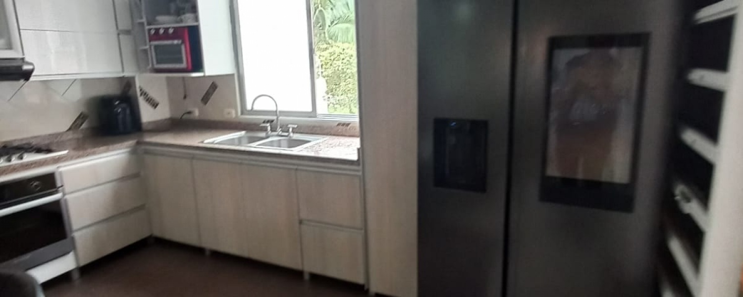 5 Bedrooms Bedrooms, ,4 BathroomsBathrooms,Casa,Venta,2741