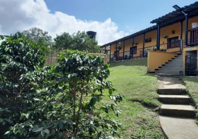 9 Bedrooms Bedrooms, ,5 BathroomsBathrooms,Finca,Venta,2827