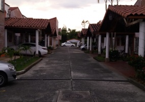 3 Bedrooms Bedrooms, ,3 BathroomsBathrooms,Casa,Venta,2923