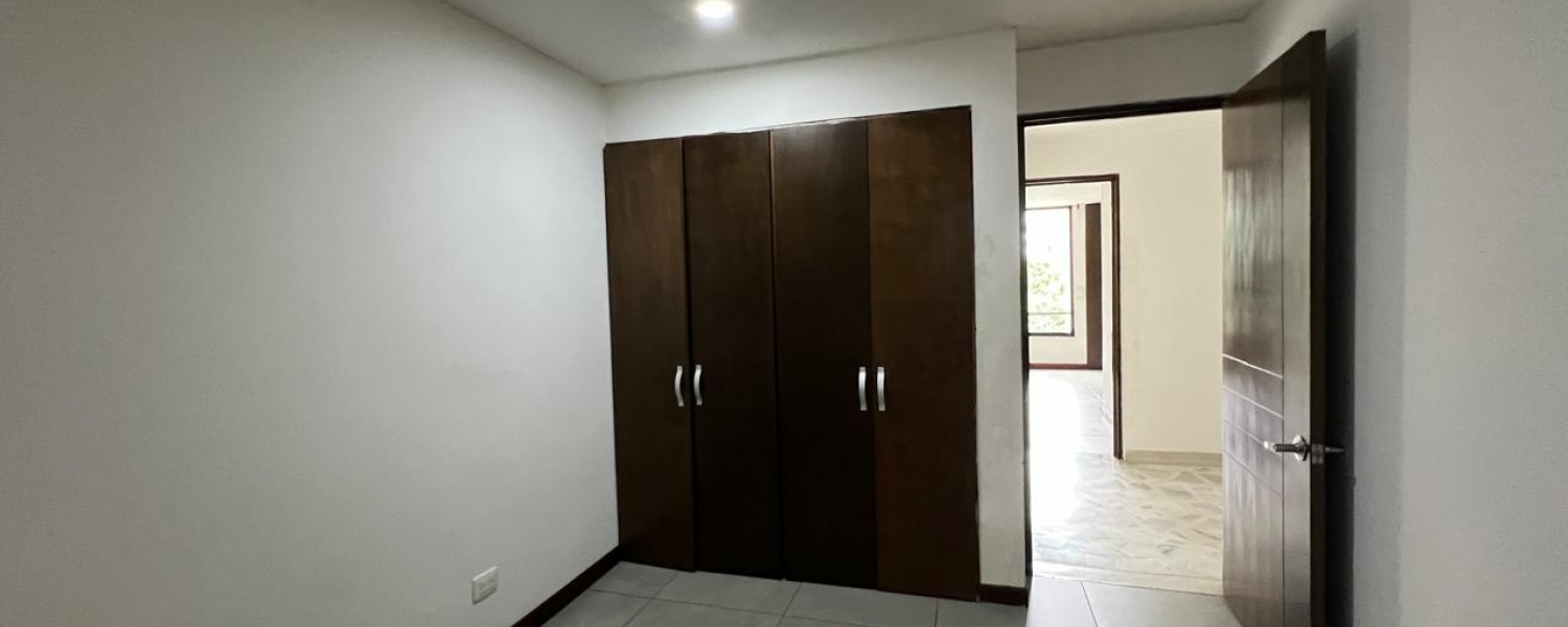4 Bedrooms Bedrooms, ,3 BathroomsBathrooms,Apartamento,Venta,2943