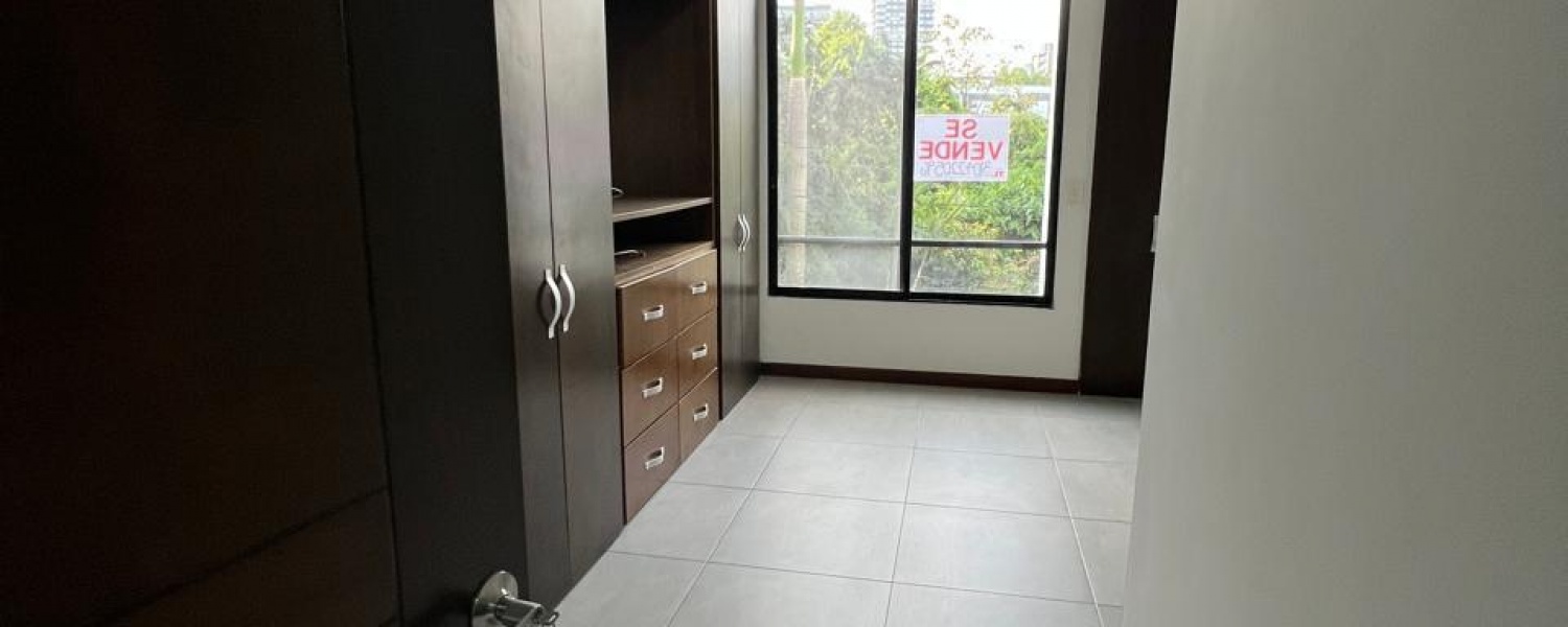 4 Bedrooms Bedrooms, ,3 BathroomsBathrooms,Apartamento,Venta,2943