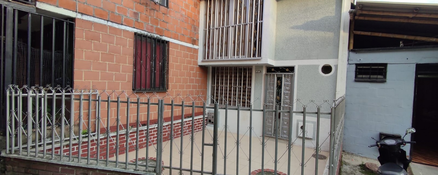 3 Bedrooms Bedrooms, ,2 BathroomsBathrooms,Casa,Venta,2946