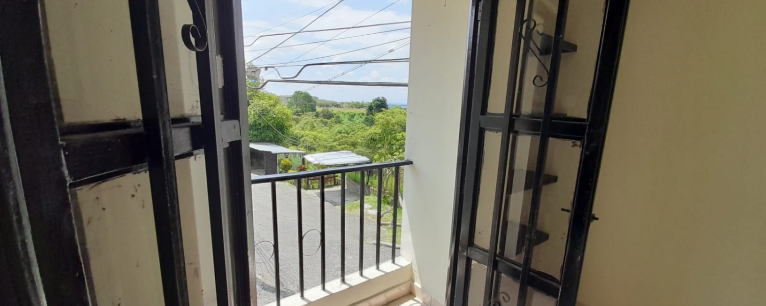 3 Bedrooms Bedrooms, ,2 BathroomsBathrooms,Casa,Venta,2966