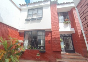 5 Bedrooms Bedrooms, ,3 BathroomsBathrooms,Casa,Venta,2968