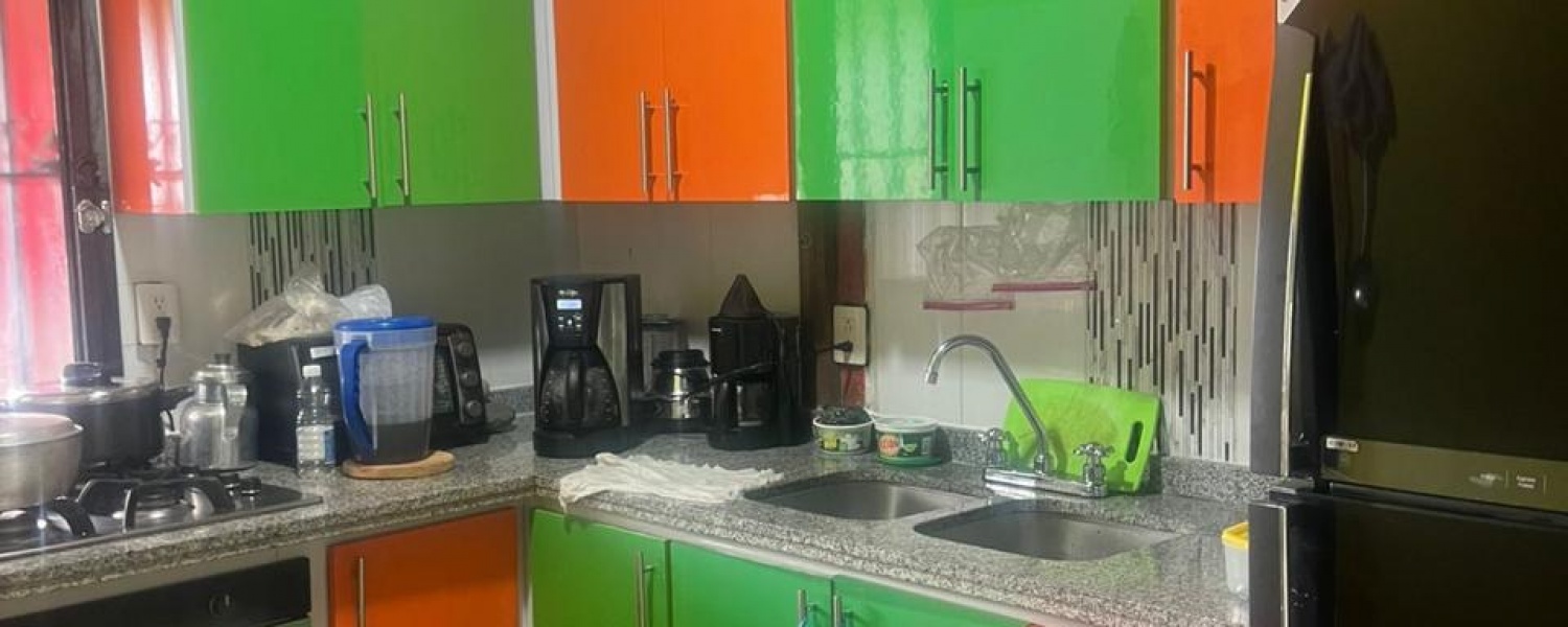 4 Bedrooms Bedrooms, ,2 BathroomsBathrooms,Casa,Venta,2982