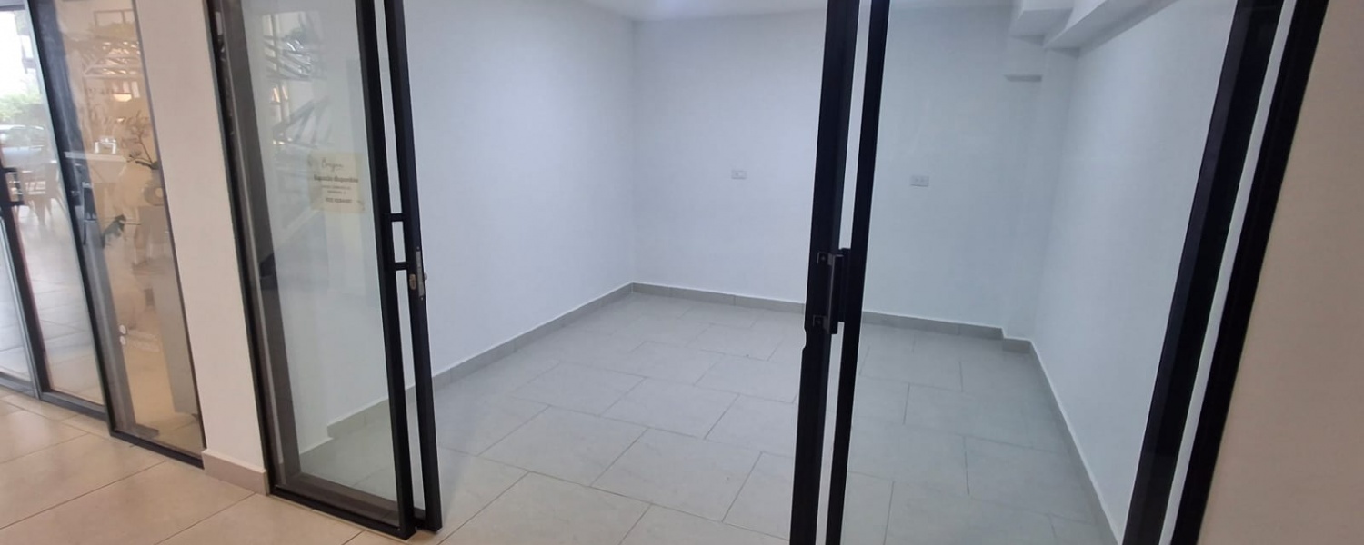 1 Dormitorio Bedrooms, ,Local,Renta,3002